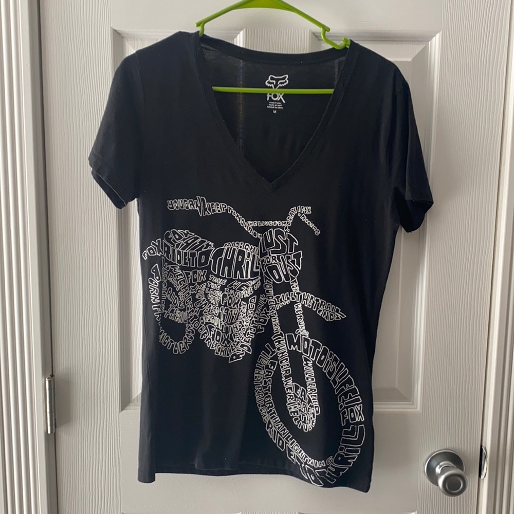 Women’s medium size V-neck fox racing T-shirt